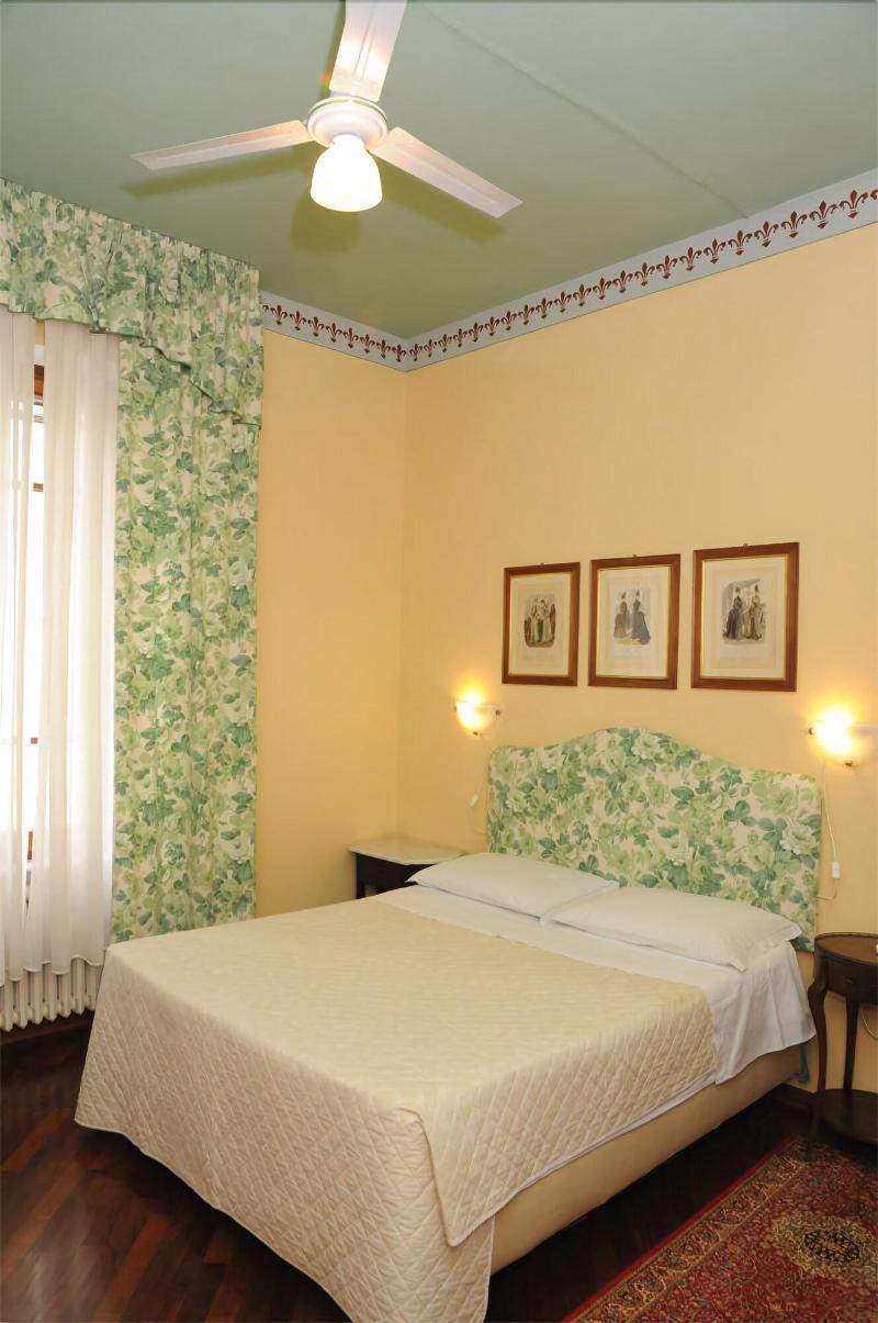 gastezimmer Tarussio Arezzo Exterior foto